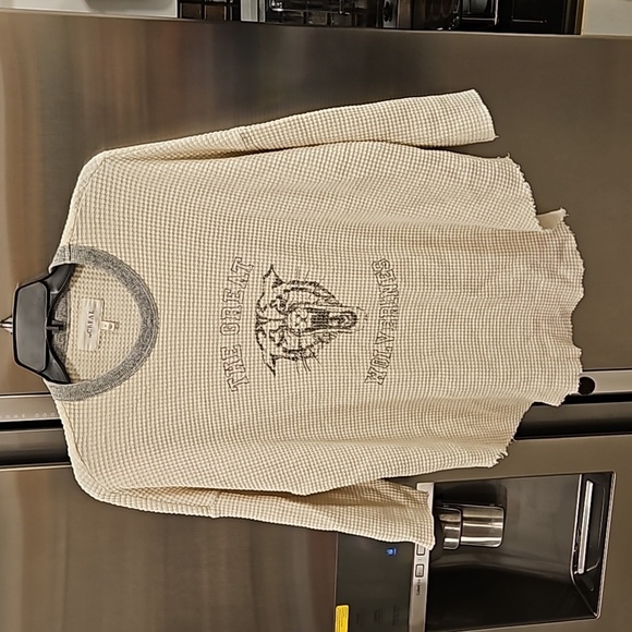 💕THE GREAT💕 The Great Circle Thermal Top ~ Washed White Wolverine Graphic 0 - Picture 11 of 15